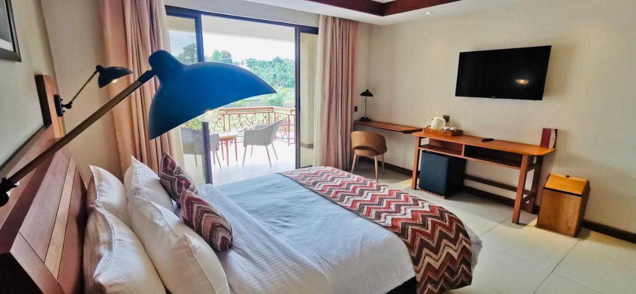 Kampala Nile Resort Seeta Exteriör bild