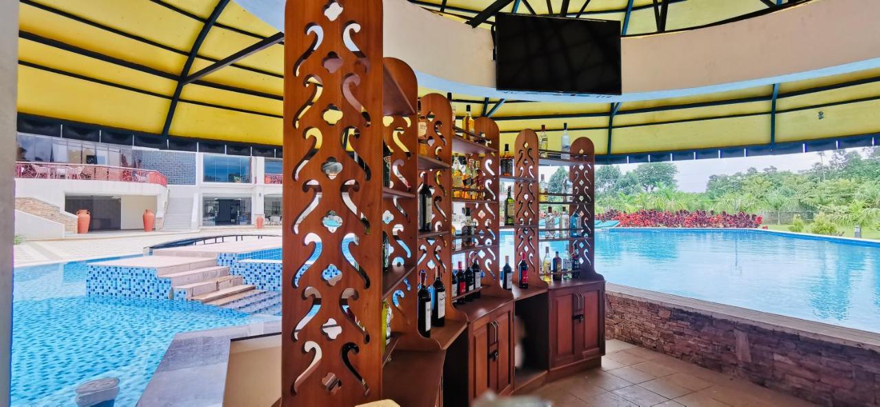 Kampala Nile Resort Seeta Exteriör bild